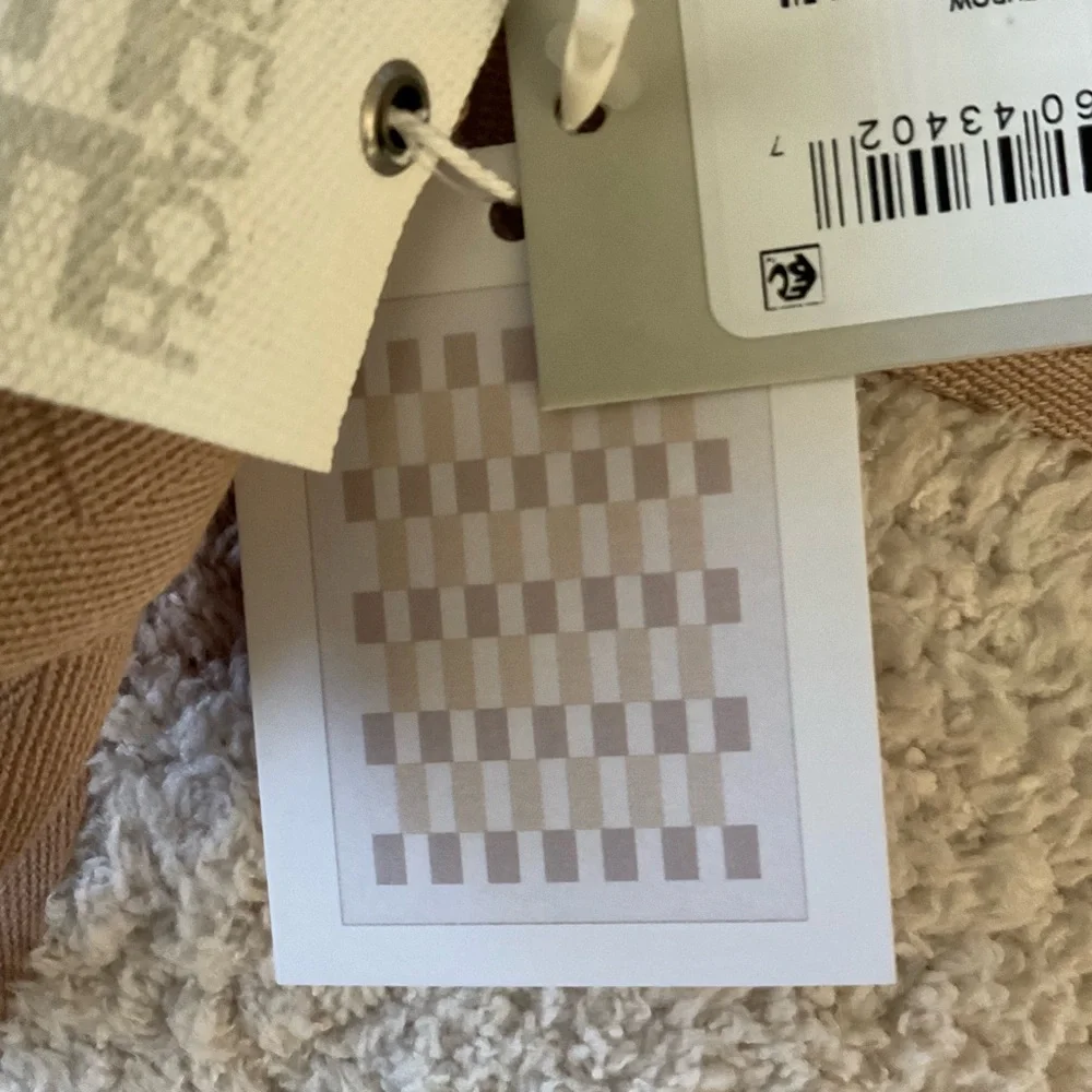 Barefoot Dreams NWT Cozy Chic Tile Check throw - Picture 2 of 5
